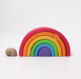Grimm's Mittlerer Regenbogen aus 6 Holzbögen mit Schneckenhaus zum Größenvergleich