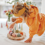 Grimms Geburtstagswürfel_acht Würfel zum Auffädeln_Beispielbild02