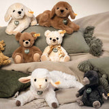 Lamm Boecky von Steiff_35cm_cremeweiß_mit anderen Tieren