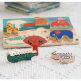 Holz Steckpuzzle von Djeco mit Savannen Motiv auf Teppich