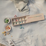 Mis & Match Holz-Sortierset von Grapat auf Decke