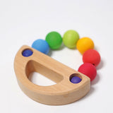 Regenbogen Schiff Babyspielzeug von Grimm's auf Boden liegend