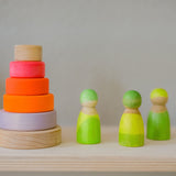 Neonfreunde Grün von Grimm's neben kleinem Scheibenturm Neonpink