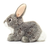 Hase sitzend von Hermann Teddy_Ansicht von der Seite