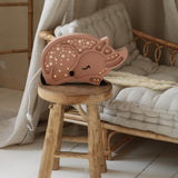 Kinderlampe Reh von Little Lights auf Stuhl