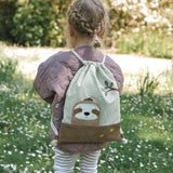 Kind mit Turnbeutel Faultier Thilo von Little Who