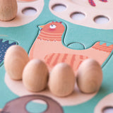 Nahaufnahme mit Huhn von Kooperationsspiel "Cluck, cluck! The fox!" von Londji