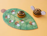 Londji Puzzle BZZZ – Detailansicht des Bienenpuzzles mit passender Holzfigur