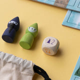 Spielfiguren und Würfel von "The fairy & the wizard" Kooperationsspiel von Londji
