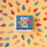 Londji Legespiel "The whale & the fish" mit Verpackung und kleinen Fischen