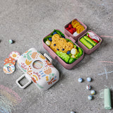 Bento-Box Tresor Graphic Papercut von Monbento mit Essen befüllt
