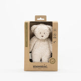 Moonie Sensorik-Teddybär im Farbton Organic Sand in Verpackung