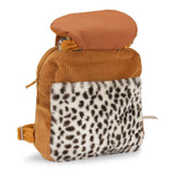 Kinderrucksack Leopard Taïgo von Moulin Roty mit hochgeklapptem Deckel