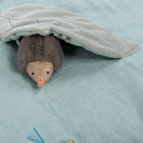 Detailansicht von Igel von Spieldecke Trois Lapins von Moulin Roty