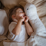 XXL Gans Senger Naturwelt mit angeschmiegtem Kind