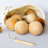 Kugeln von Boule Spiel aus FSC-zertifiziertem Massivholz von Wooden Story