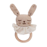 Beißring mit Rassel aus Alpakawolle "Hase" von Main Sauvage