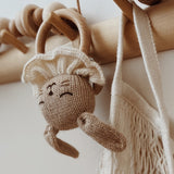 Beißring mit Rassel aus Alpakawolle "Hase" von Main Sauvage_Detailansicht_Beißring mit Rassel aus Alpakawolle "Hase" von Main Sauvage_Detailansicht_3