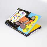 Bilderbuch "Spinne spielt Klavier. Geräusche zum Mitmachen" von Benjamin Gottwald_Carlsen Verlag_Buch liegend leicht aufgeklappt