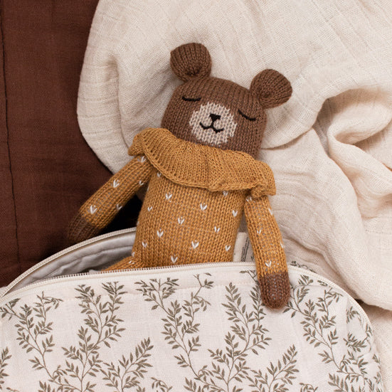 Main-Sauvage-Teddy-aus-Alpaka-Wolle-Pyjama-ocker