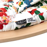 Detailansicht Label von Charlie Crane Babywiege Levo Hibiscus