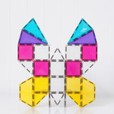 Schmetterling gebaut aus Glitzer-Bausteinen des Glitter Unicorn Pack