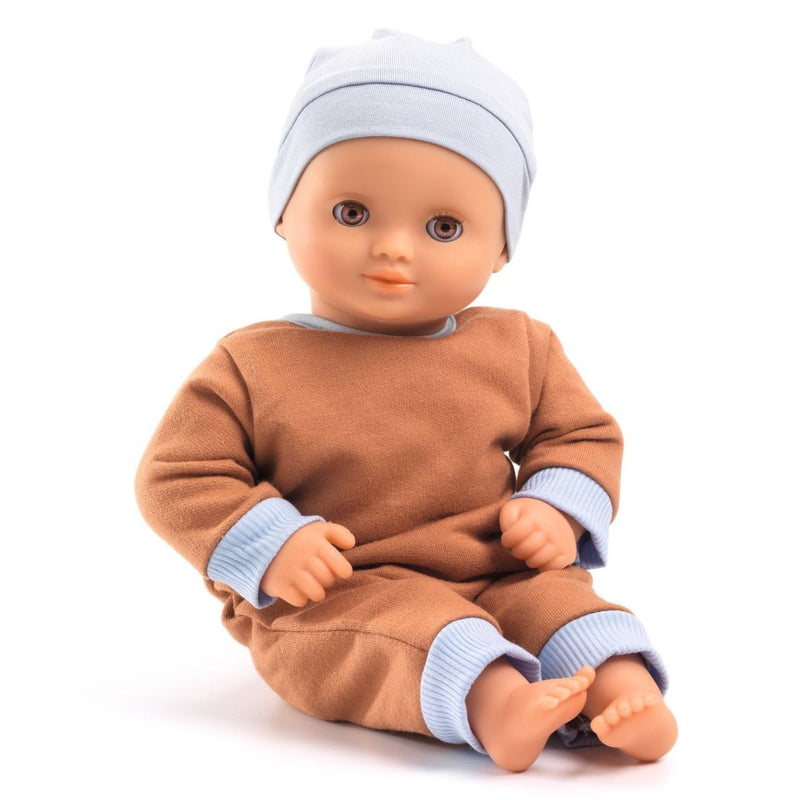Puppe Baby Praline der POMEA-Kollektion von Djeco im Schlafanzug