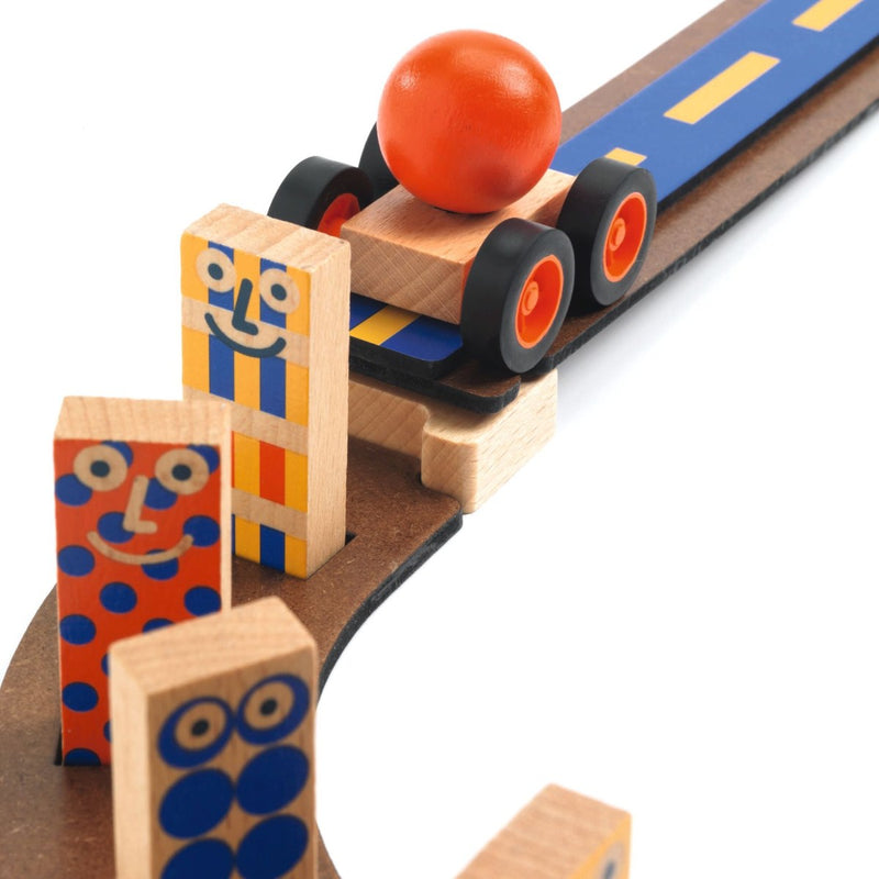 Wagen mit Holzkugel von Aktions-Reaktions-Spiel Zig&Go Racer mit 51 Teilen von Djeco