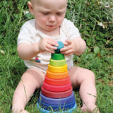 Kind spielt mit Großem Scheibenturm Regenbogen von Grimm's