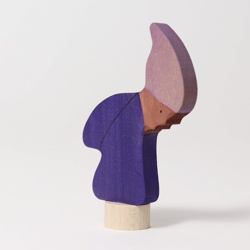 Steckfigur Winterwerg von Grimm's in Schrägansicht