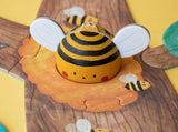 Londji Puzzle BZZZ – Bienenfigur aus Holz mit Flügeln auf dem Bienenstock