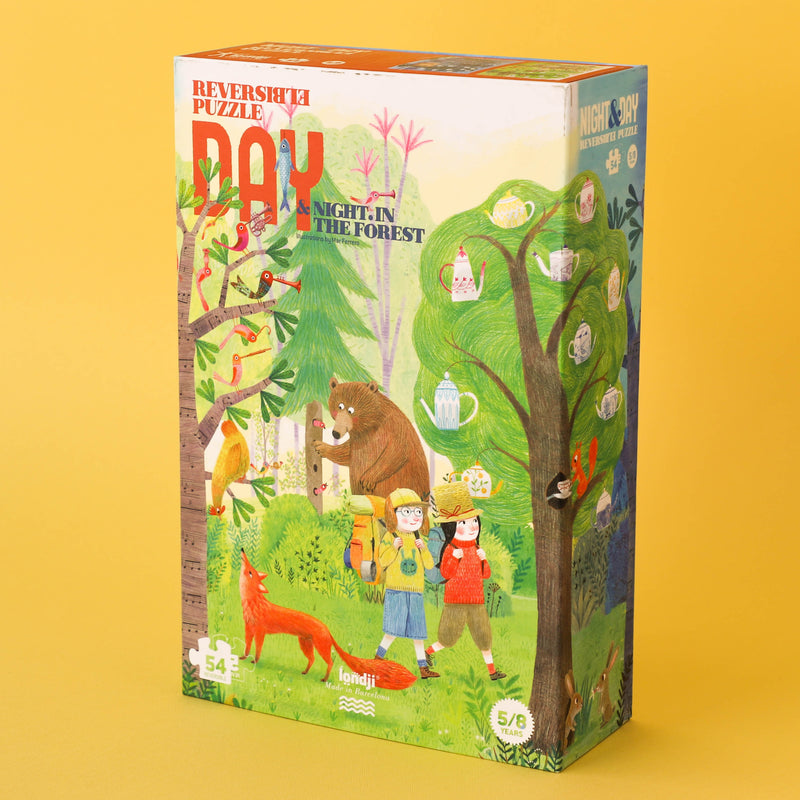 Wende-Puzzle "Night & Day in the Forest" von Londji in Schrägansicht