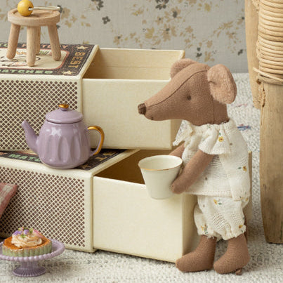 Große Schwester Maus in Streichholzschachtel von Maileg_Lifestyle