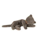 Schlafendes Plüschkätzchen von Maileg_grau_medium