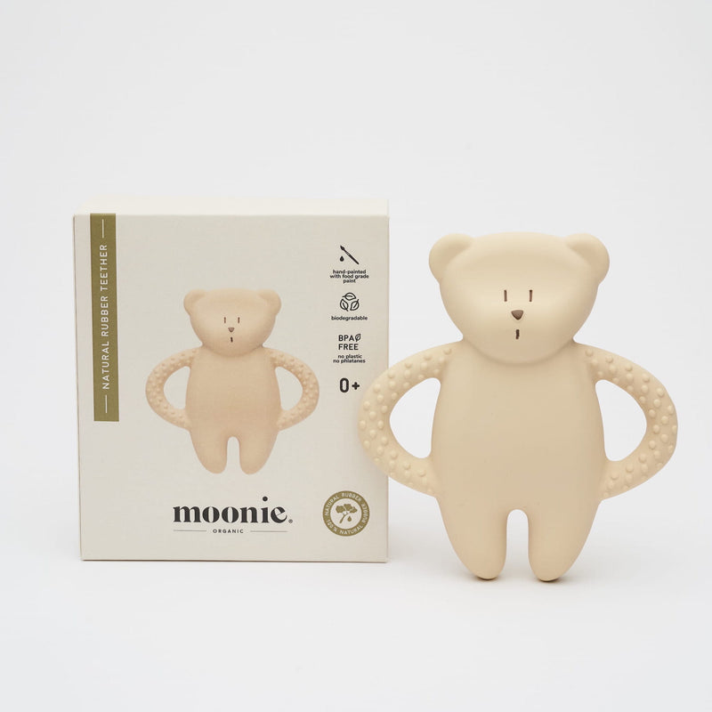 Moonie Bären-Beissring aus Naturkautschuk im Farbton Sand mit Verpackung