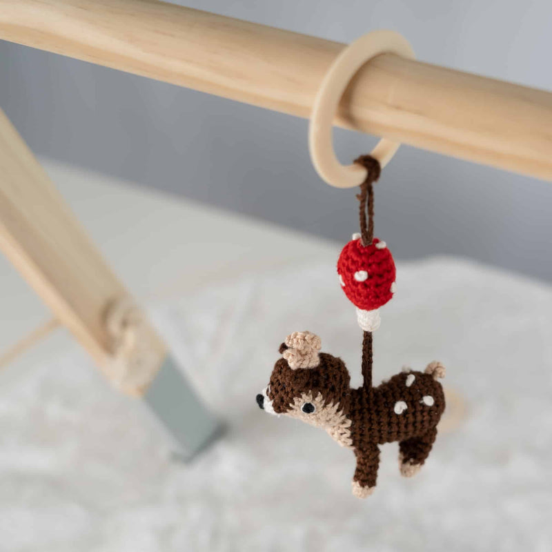 Gehäkelter Kinderwagen-Anhänger von SindiBaba_Reh Audrey_05