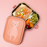 Große Lunchbox Mrs. Cat von Trixie mit Essen befüllt