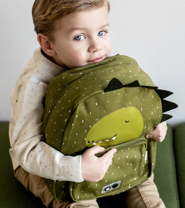 Kind mit Rucksack Mr. Dino von Trixie