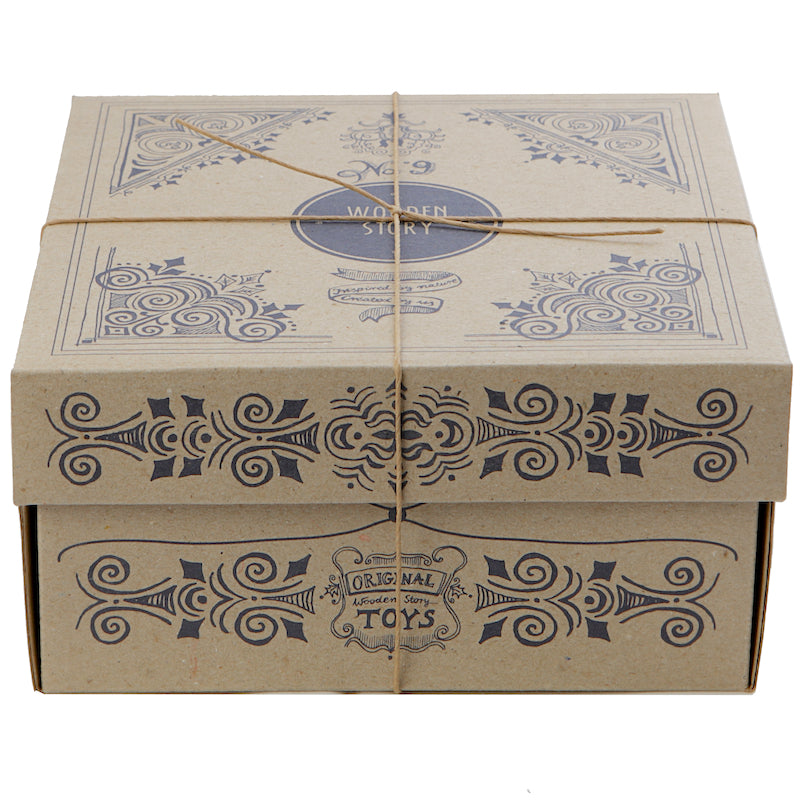 Verpackung von Holz Sortierbox von Wooden Story in naturbelassener Farbe
