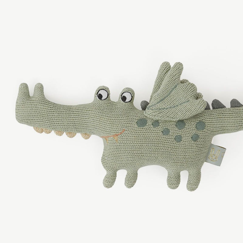Strickrassel, Greifling & Babyspielzeug Krokodil Yoshi von OYOY_Detailaufnahme